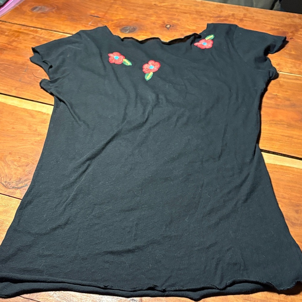 Floral embroidered black V neck short sleeve artsy folk art tropical - Picture 6 of 9
